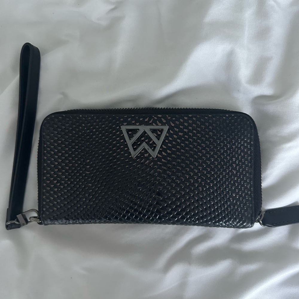 Kelly Wynne Wallet